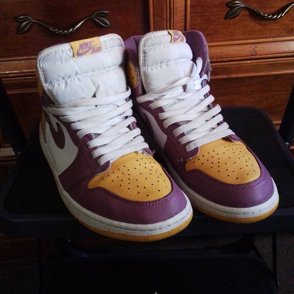 Golden Royalty: 2022 Yellow \u0026 Purple Jordan Retro High Tops